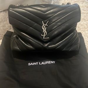 Ysl black medium LOULOU IN QUILTED LEATHER